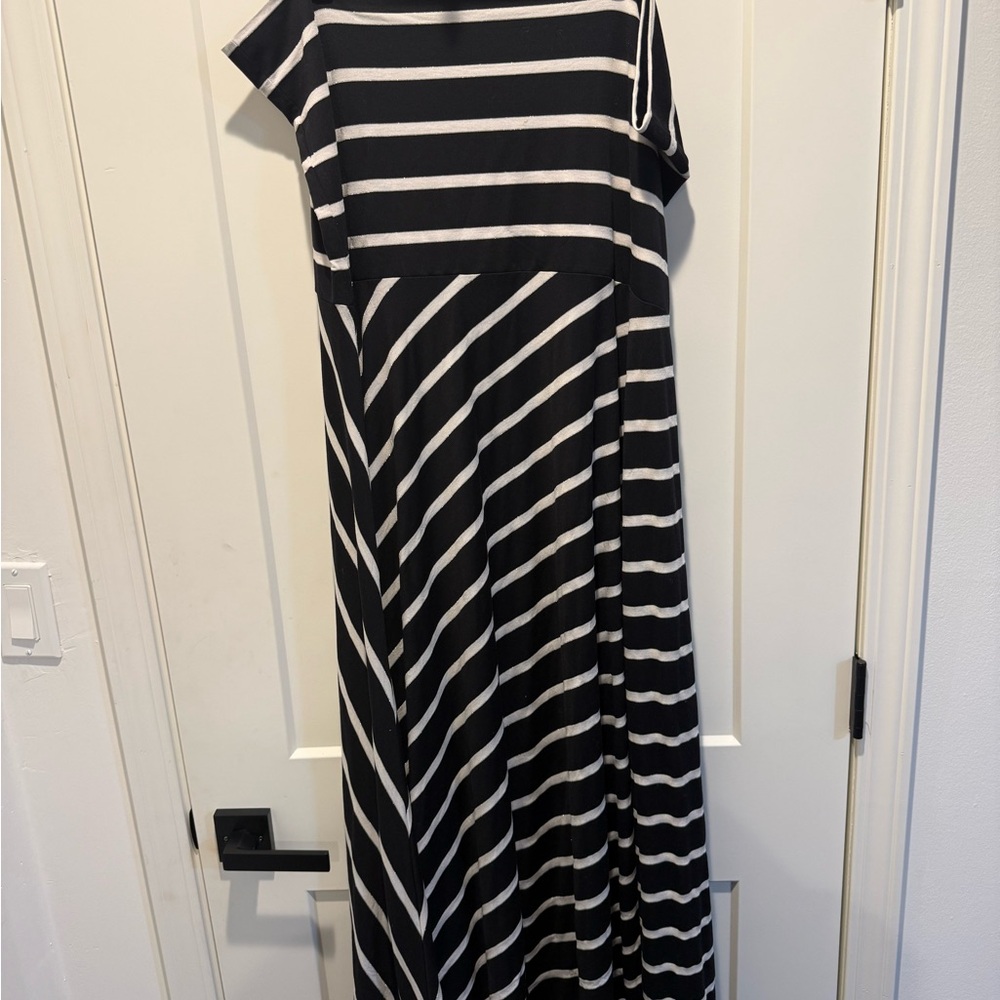 Dex Black and White thin silver stripe Striped Dress or Maxi Skirt